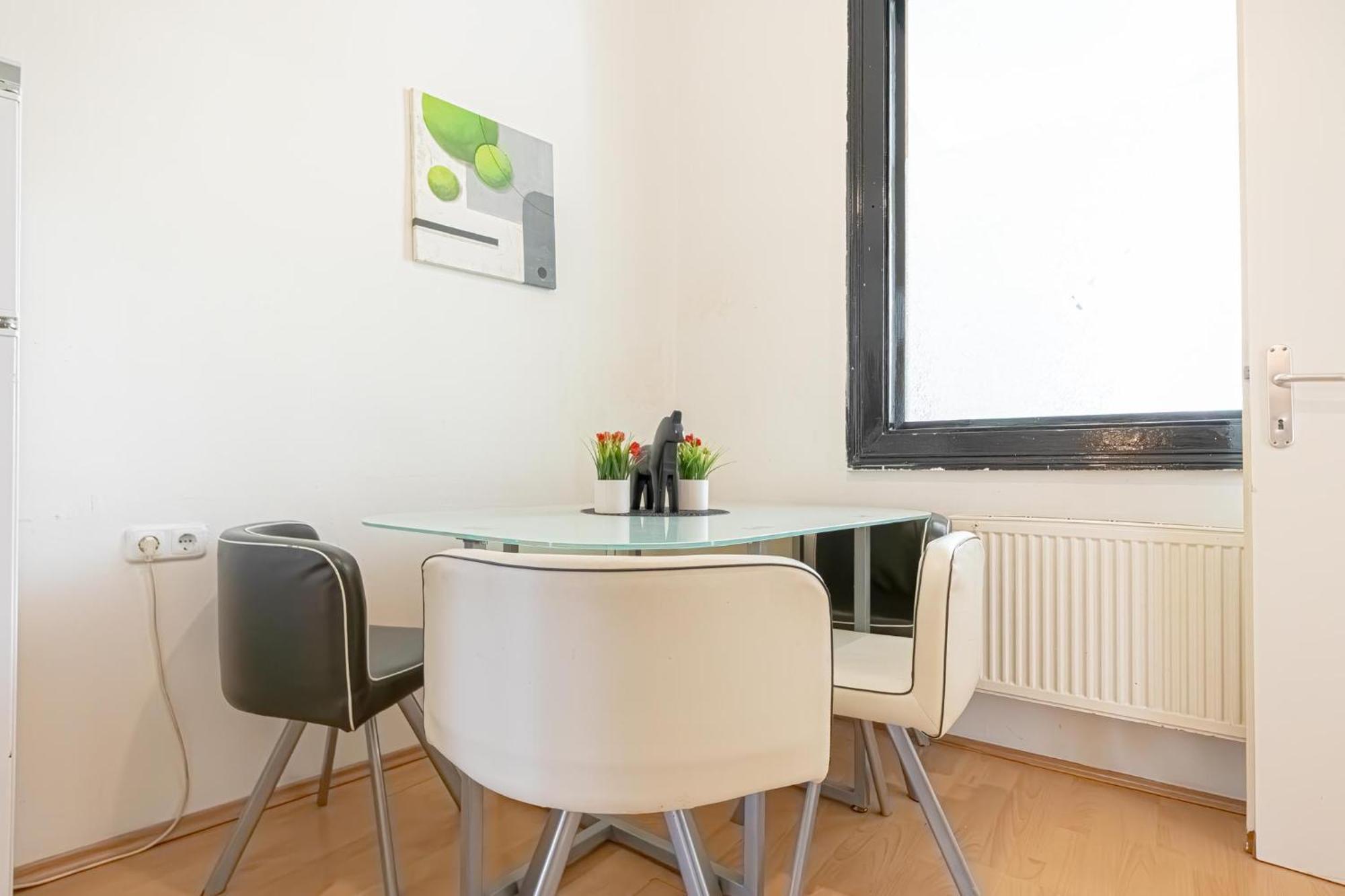 Sweet 3Br Shared Apt Near Wiener Stadthalle & Central Exteriér fotografie